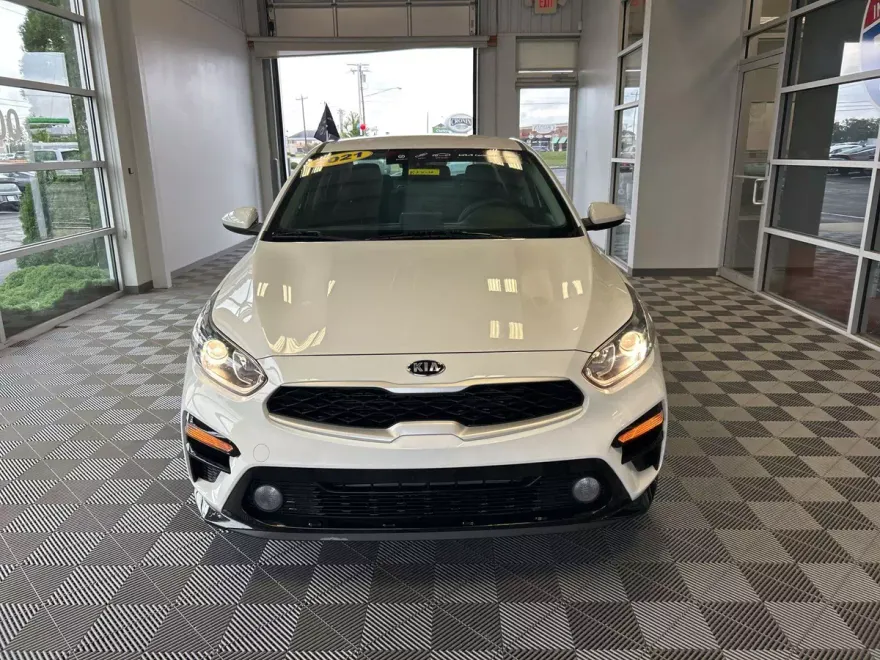 2021 Kia Forte LXS photo 1