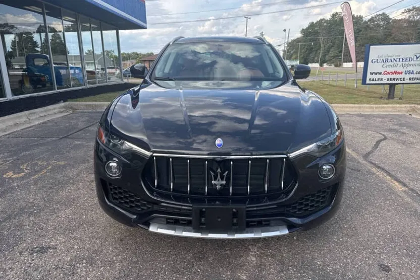 2017 Maserati Levante photo 1