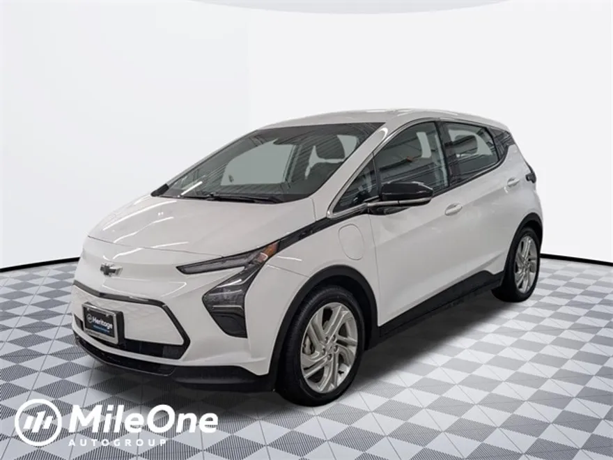 2023 Chevrolet Bolt EV 1LT photo 1