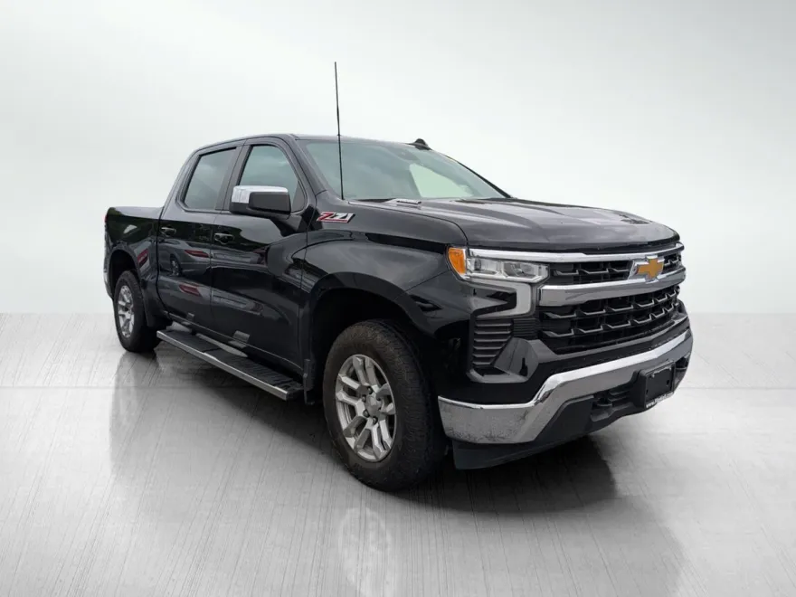 2023 Chevrolet Silverado 1500 LT photo 1