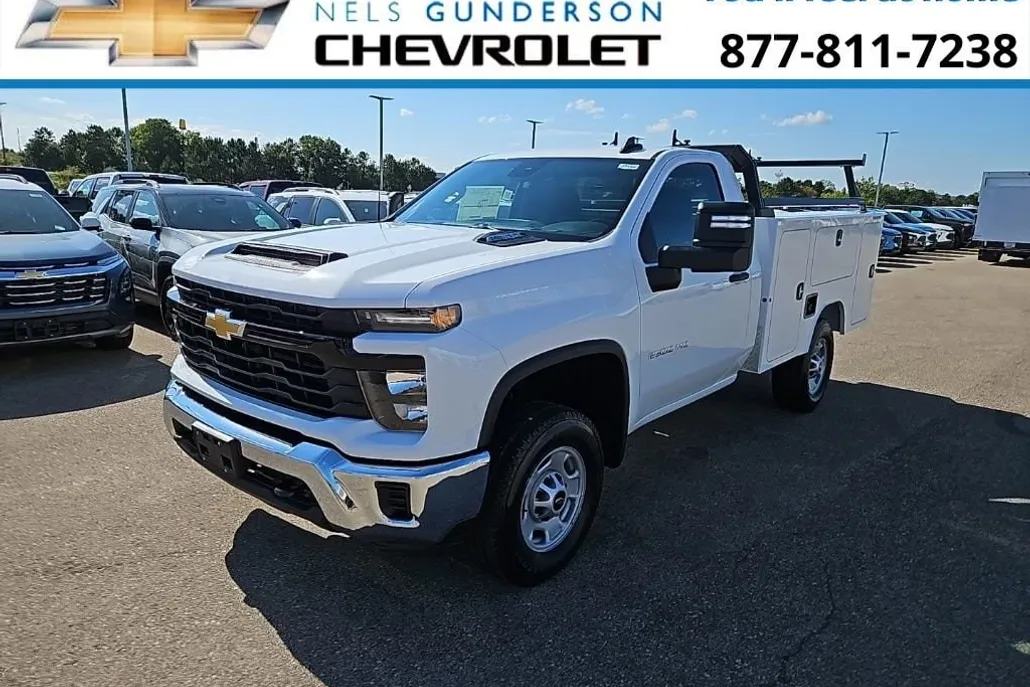 2024 Chevrolet Silverado 2500HD photo 1
