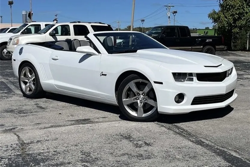 2013 Chevrolet Camaro Base photo 1
