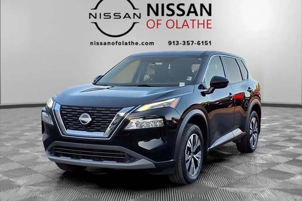 2022 Nissan Rogue SV photo 1