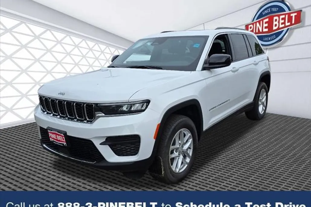 2025 Jeep Grand Cherokee Laredo X photo 1