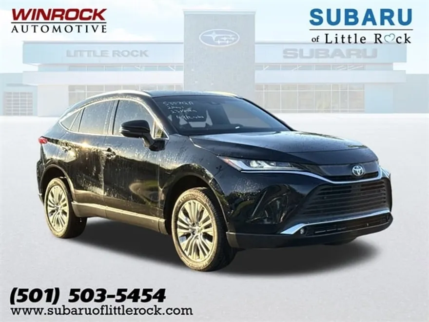 2023 Toyota Venza XLE photo 1