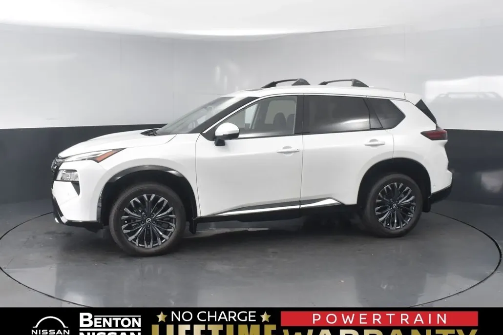 2025 Nissan Rogue Platinum photo 1
