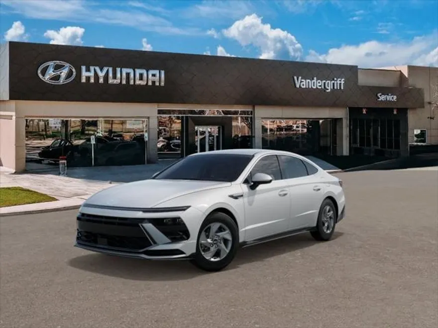 2025 Hyundai Sonata SE photo 1