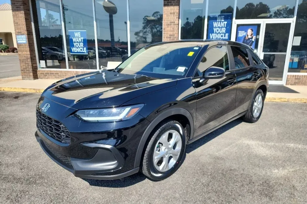 2023 Honda HR-V LX photo 1