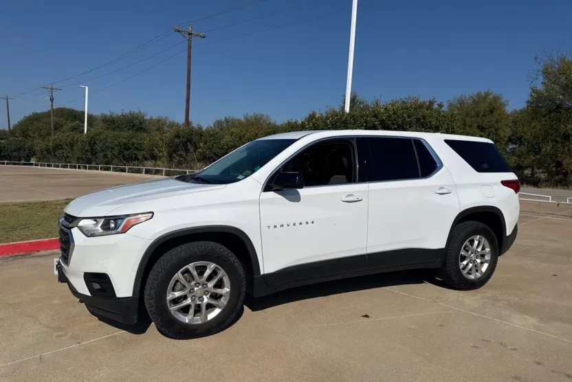 2018 Chevrolet Traverse LS photo 1