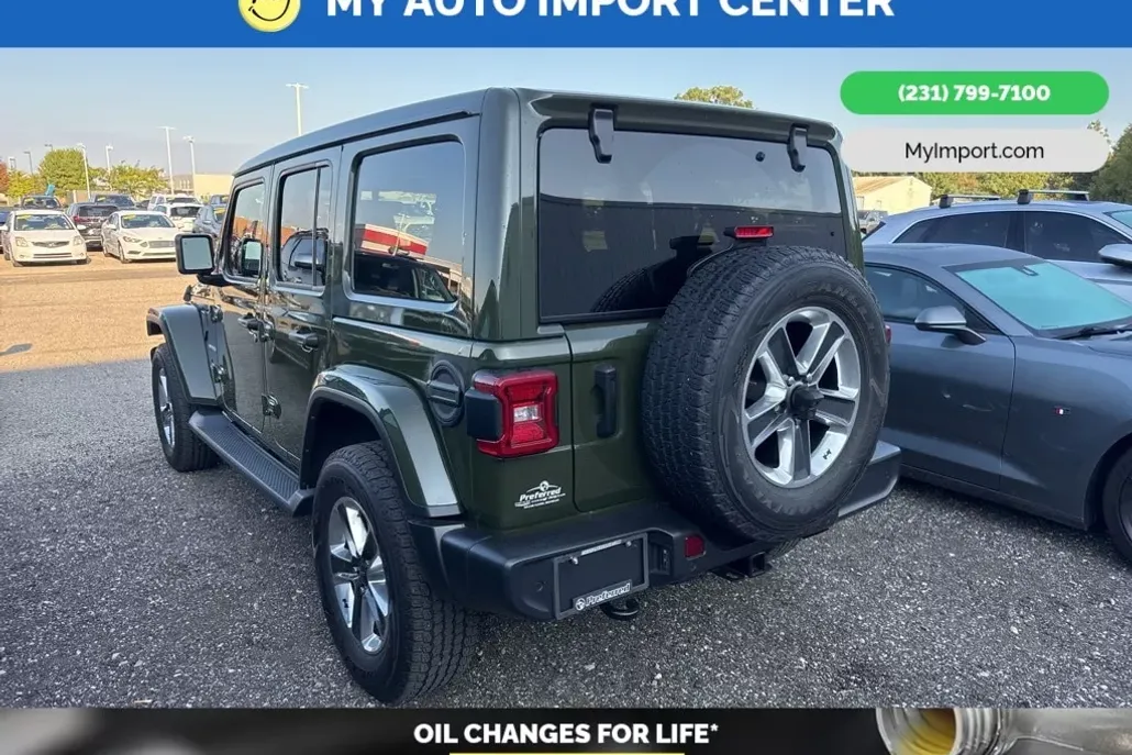 2021 Jeep Wrangler Unlimited Sahara photo 1