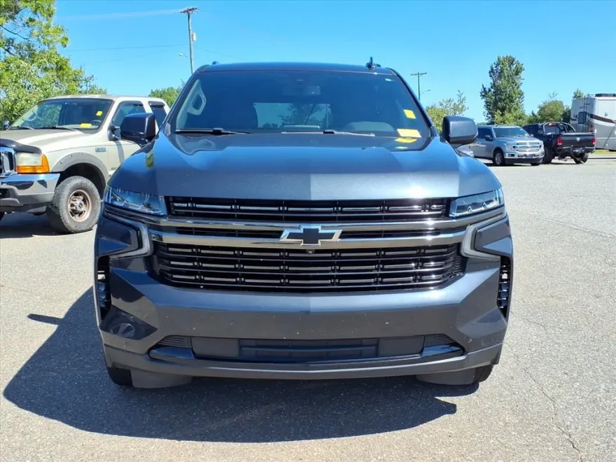 2022 Chevrolet Suburban RST photo 1