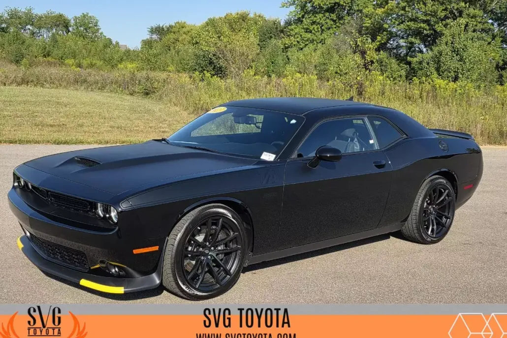 2023 Dodge Challenger R/T Scat Pack photo 1