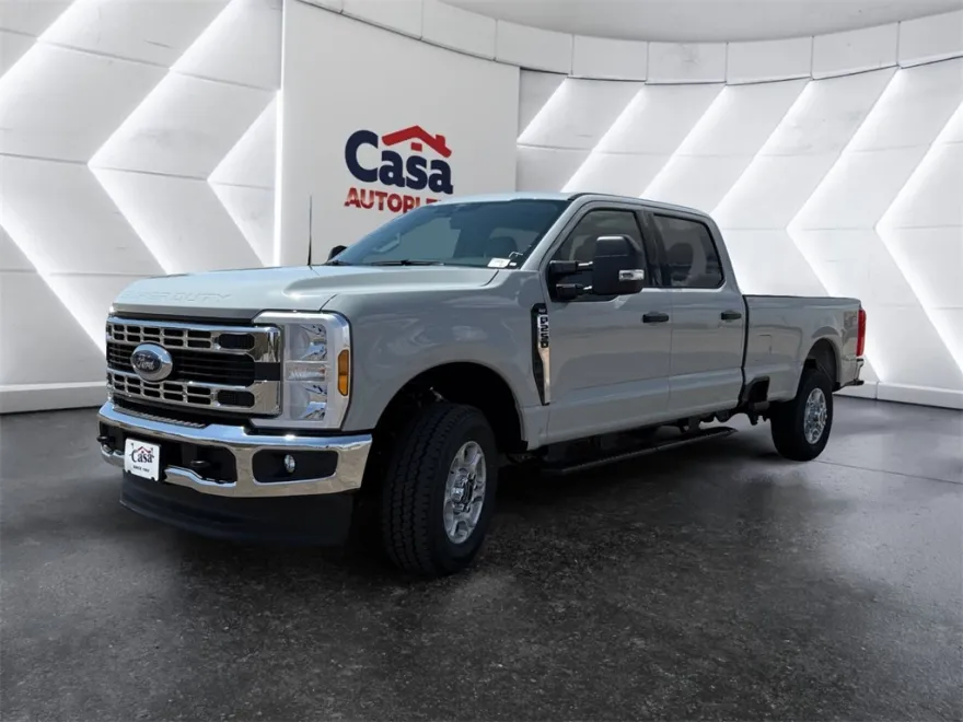 2025 Ford F-250 photo 1
