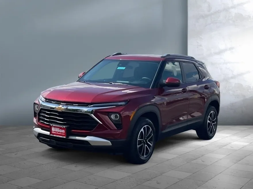 2025 Chevrolet Trailblazer LT photo 1