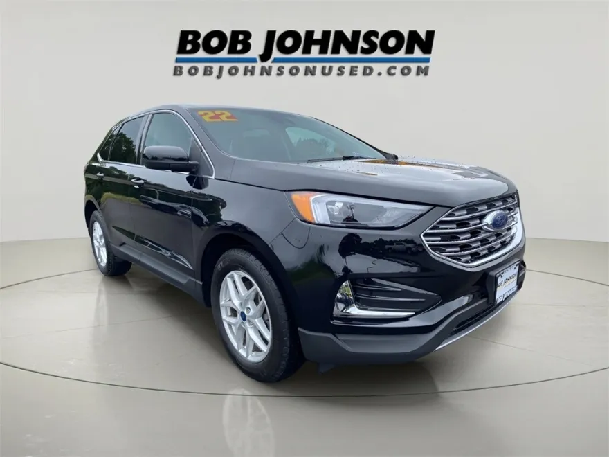 2022 Ford Edge SEL photo 1
