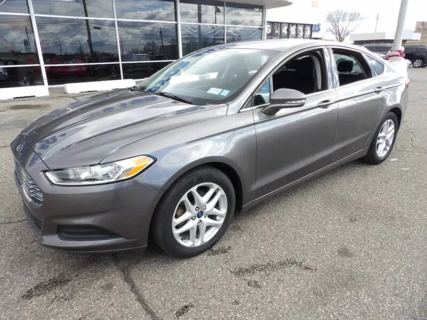 2014 Ford Fusion SE photo 1