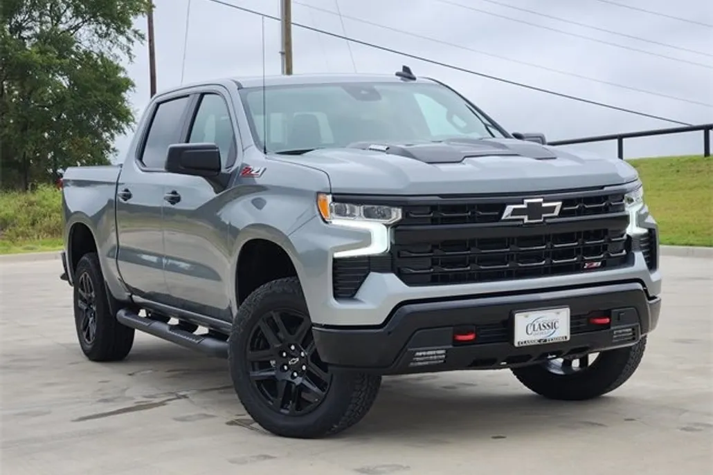 2025 Chevrolet Silverado 1500 LT Trail Boss photo 1