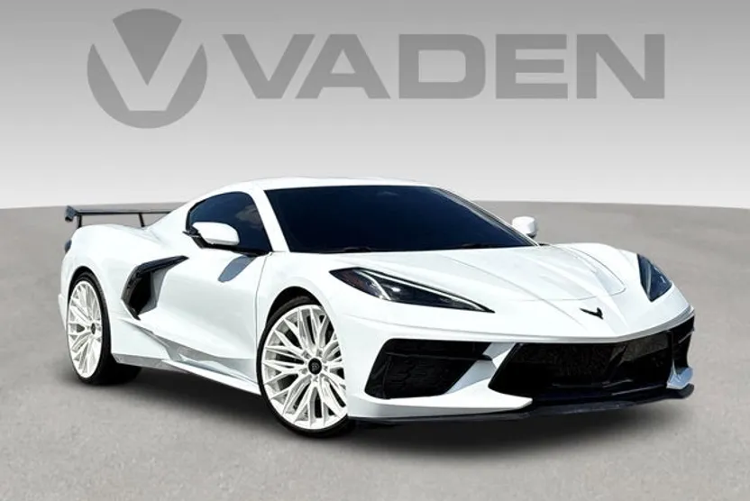 2024 Chevrolet Corvette Stingray 1LT photo 1
