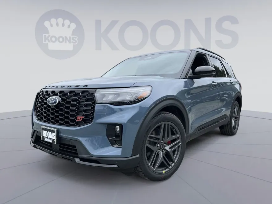 2025 Ford Explorer ST photo 1