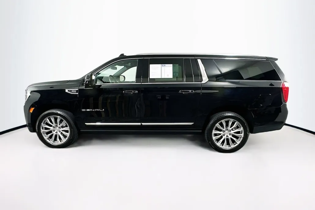 2023 Gmc Yukon XL Denali photo 1
