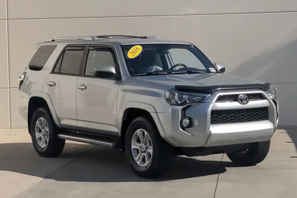 2016 Toyota 4Runner TRD Pro photo 1