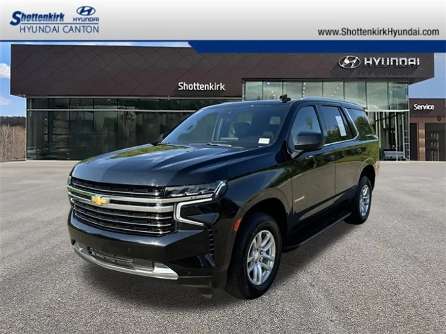 2023 Chevrolet Tahoe LT photo 1
