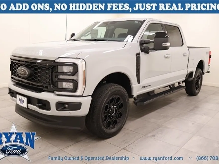 2025 Ford F-250 Lariat photo 1