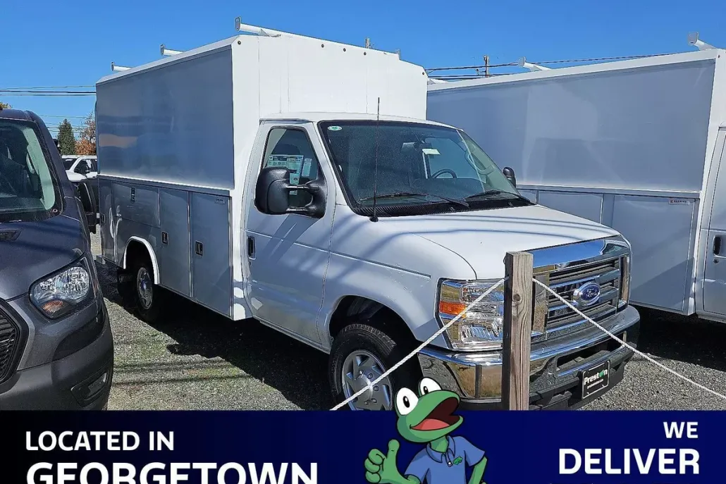2024 Ford E-350 photo 1