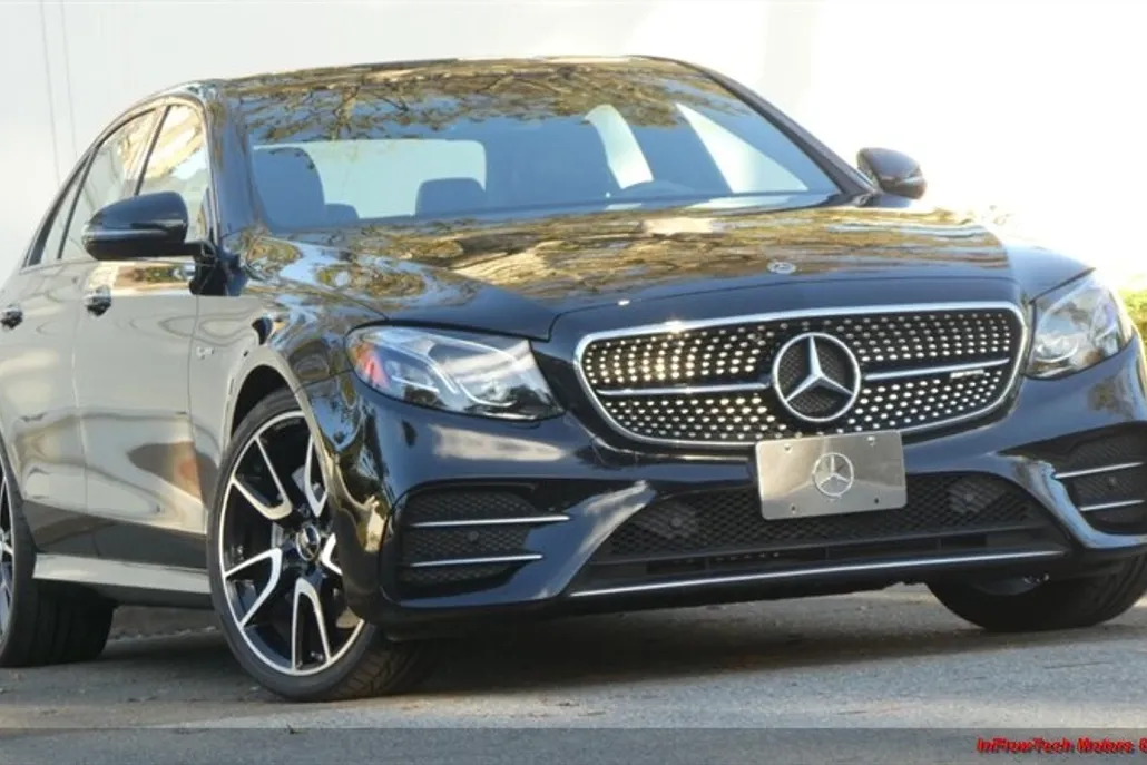 2018 Mercedes Benz E 43 photo 1