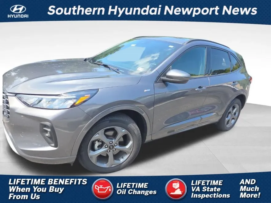 2023 Ford Escape ST-Line Select photo 1
