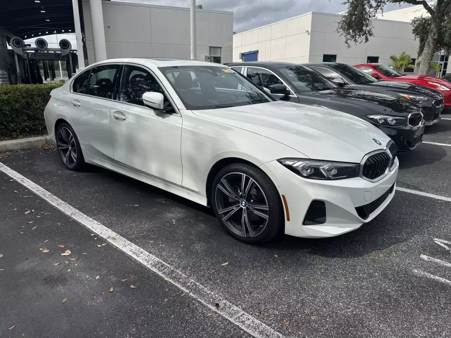 2024 Bmw 330i photo 1