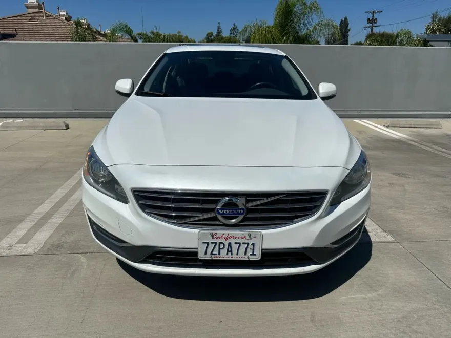 2017 Volvo S60 T5 Inscription photo 1