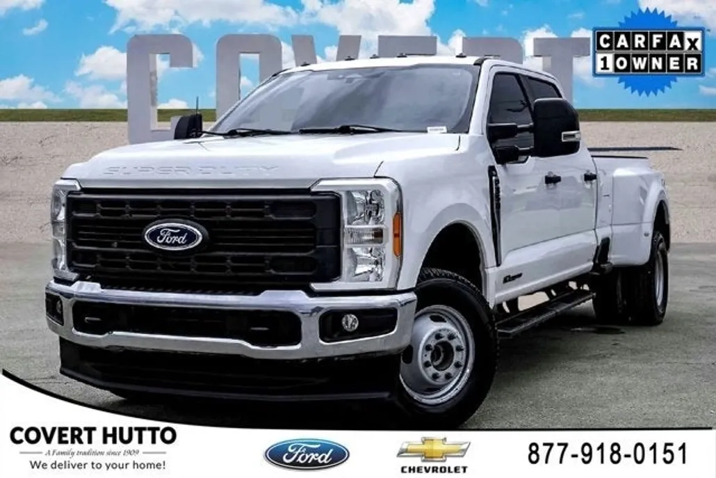 2023 Ford F-350 XL photo 1
