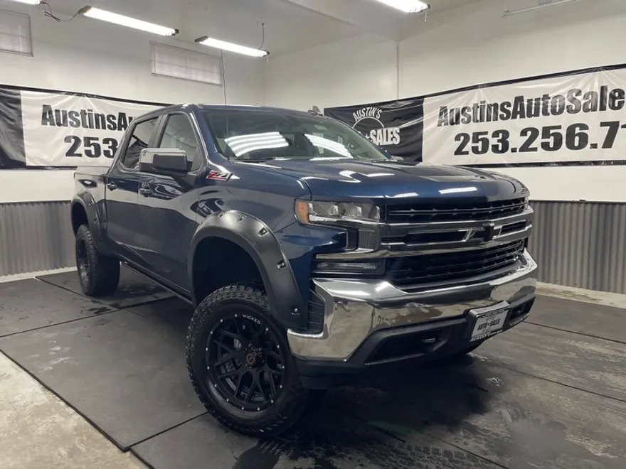 2019 Chevrolet Silverado 1500 LT photo 1