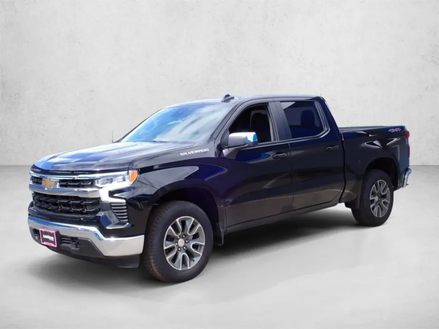 2025 Chevrolet Silverado 1500 LT photo 1