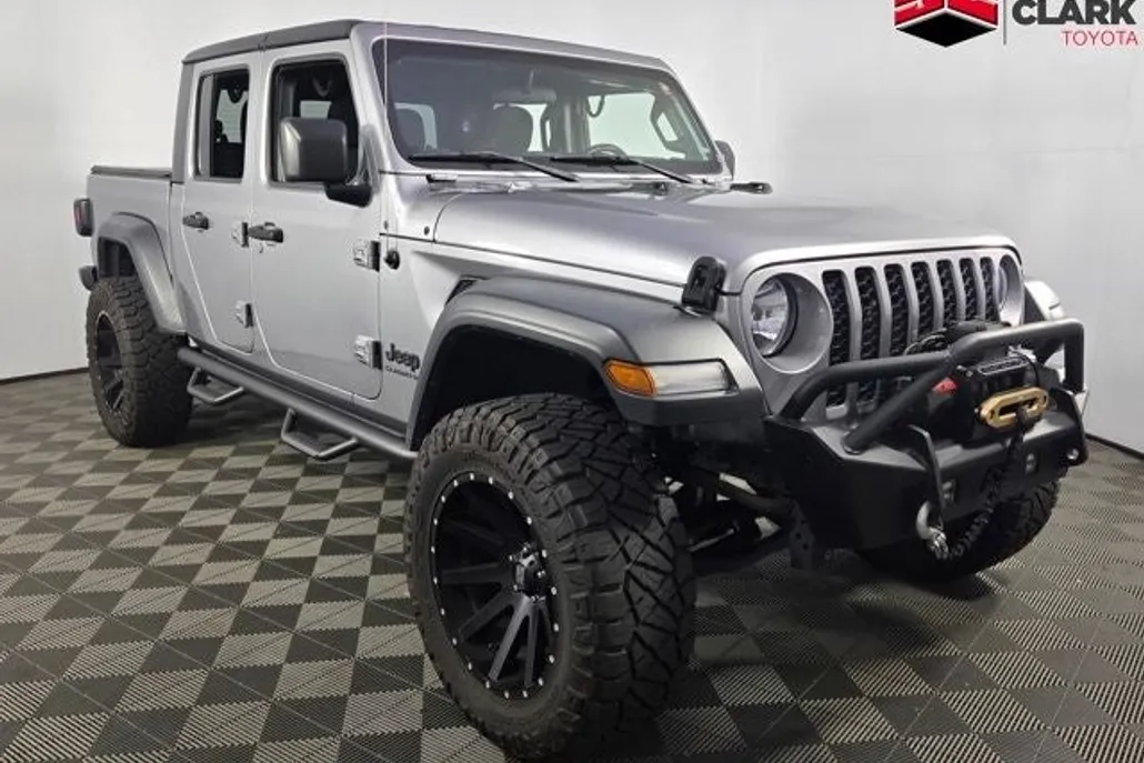 2020 Jeep Gladiator Sport photo 1