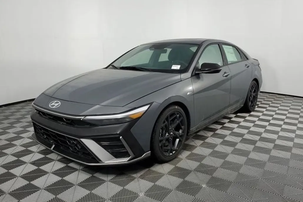 2025 Hyundai Elantra N Line photo 1