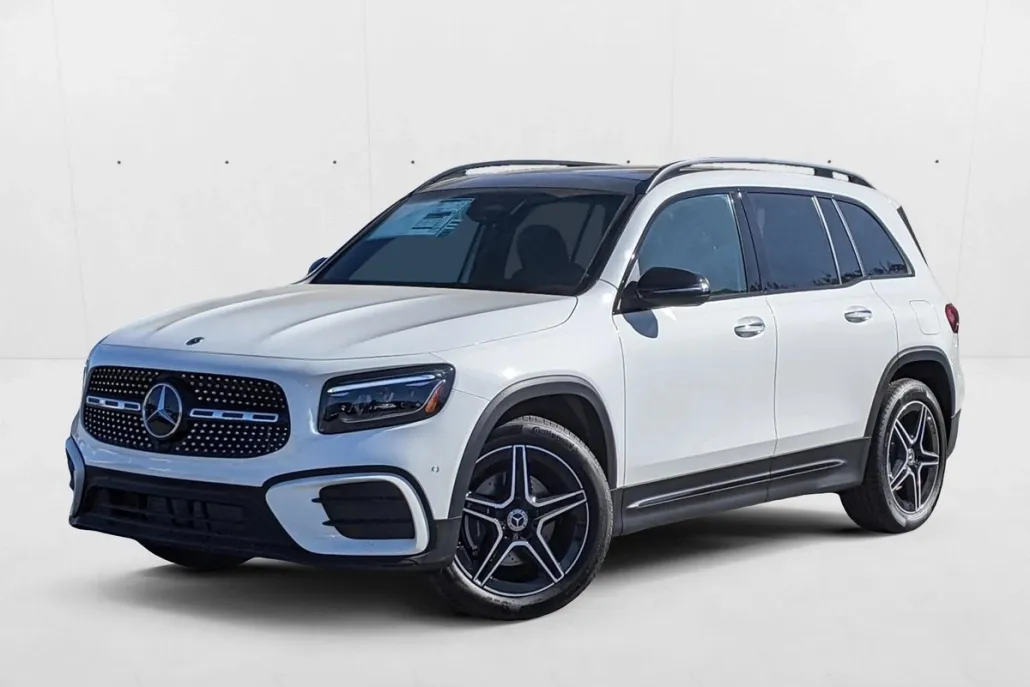 2024 Mercedes Benz GLB 250 photo 1