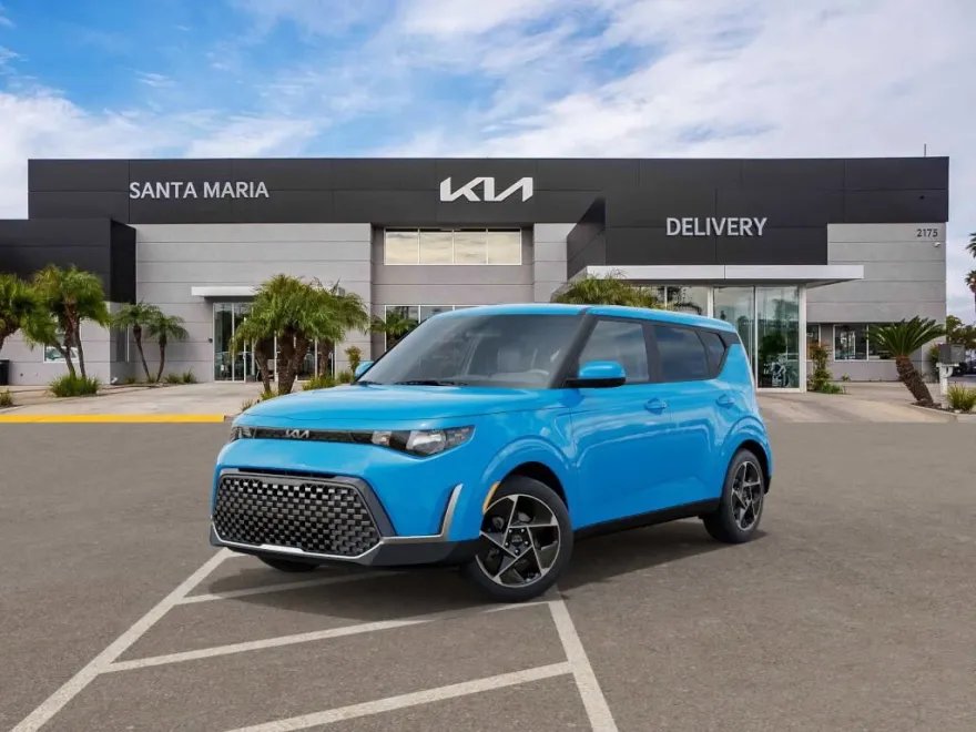 2025 Kia Soul EX photo 1