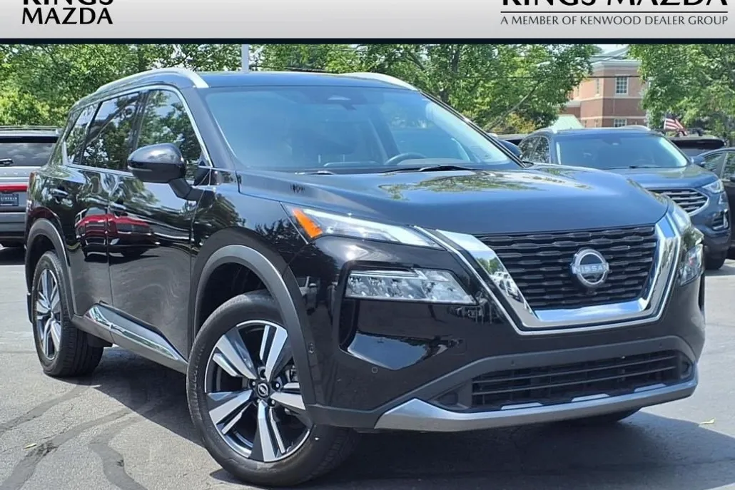 2023 Nissan Rogue SL photo 1