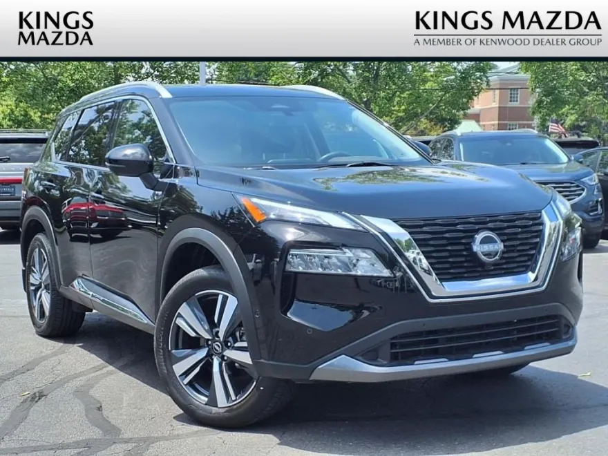 2023 Nissan Rogue SL photo 1