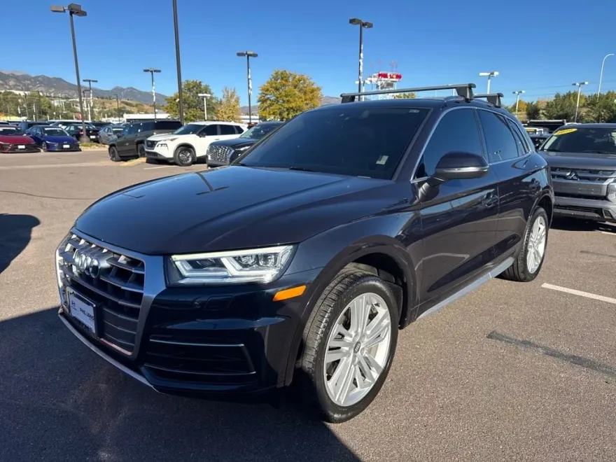 2020 Audi Q5 45 Premium Plus photo 1