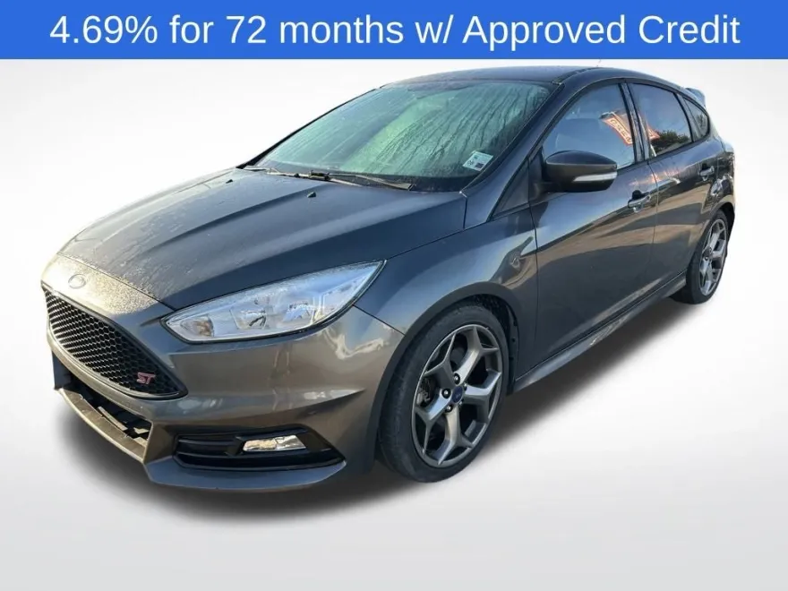 2017 Ford Focus ST photo 1
