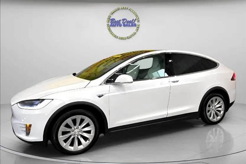 2016 Tesla Model X 90D photo 1