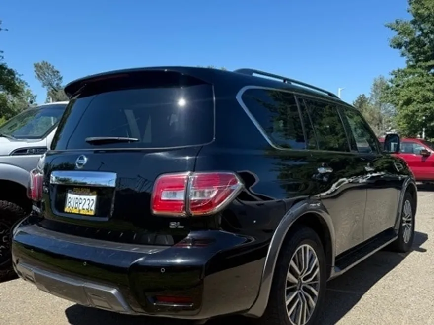 2019 Nissan Armada SL photo 1