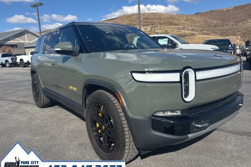 2022 Rivian R1S Launch Edition photo 1