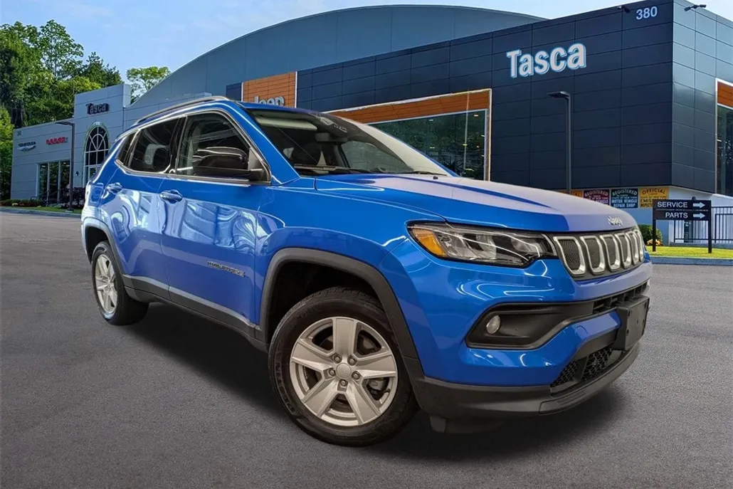 2022 Jeep Compass Latitude photo 1