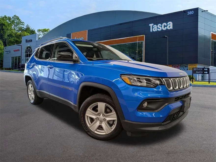 2022 Jeep Compass Latitude photo 1