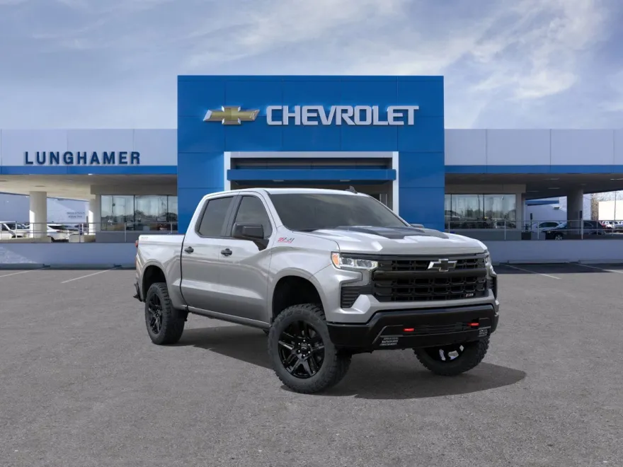 2026 Chevrolet Silverado Trail Boss LT photo 1