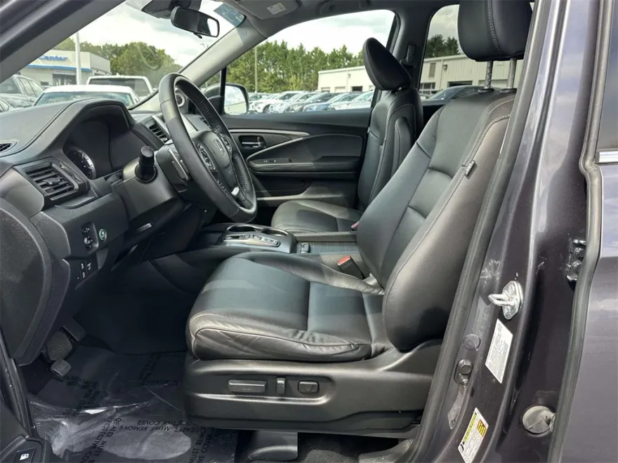 2020 Honda Ridgeline RTL photo 1